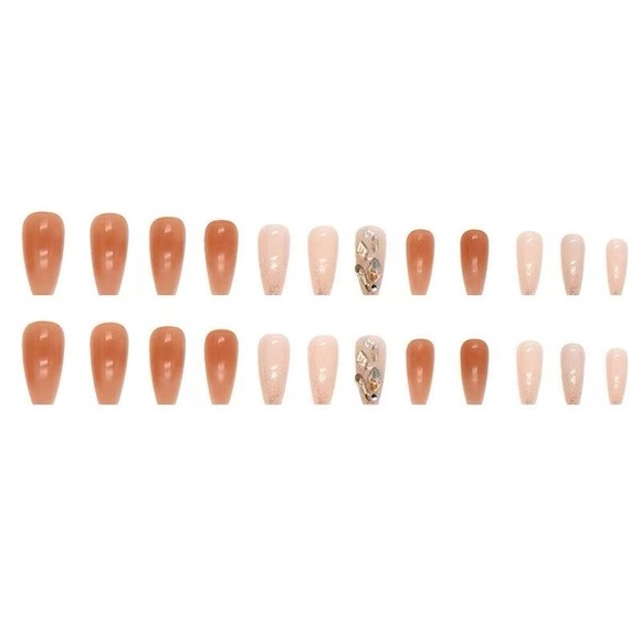 Beautiful Press-on Nails for women - Picture 2 of 4